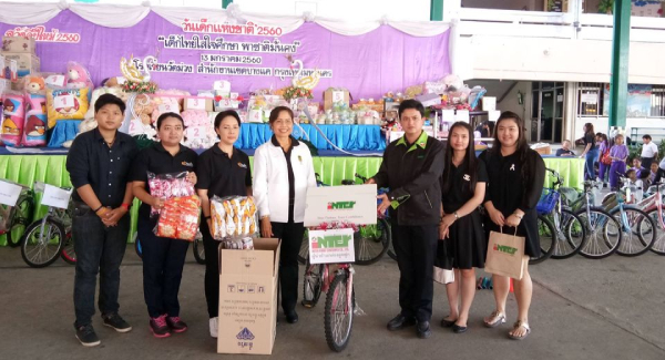 National Children’s Day at Wat-Muang school and Wat-Radbumrung school